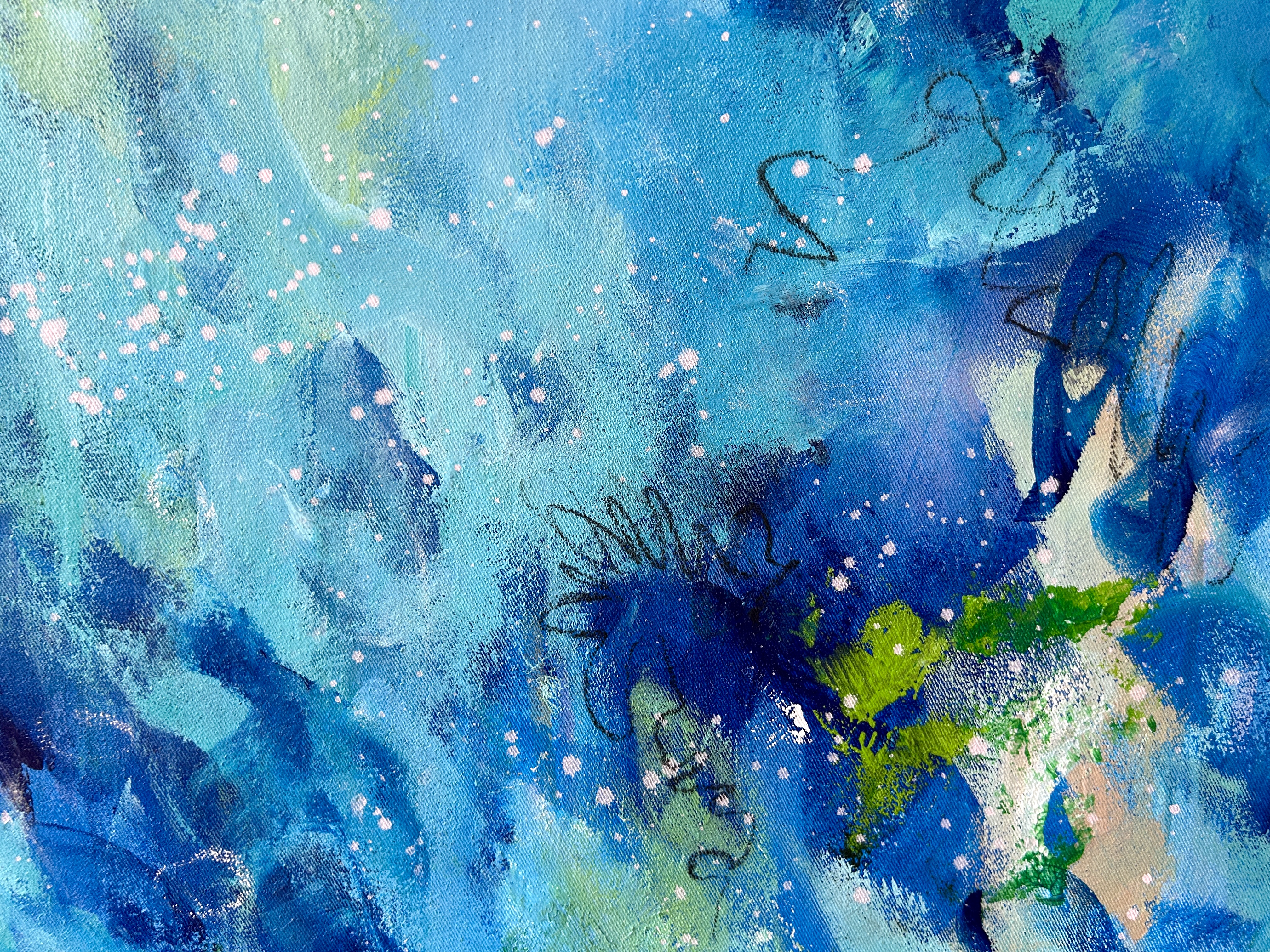 Detail aus dem abstrakten Kunstwerk „Deep Balance“ mit tiefen Blautönen, hellen Lichtflächen und vielschichtigen Farbaufträgen.